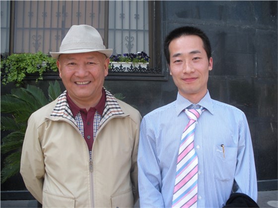 浦君总经理与国家文联副主席丹增合影