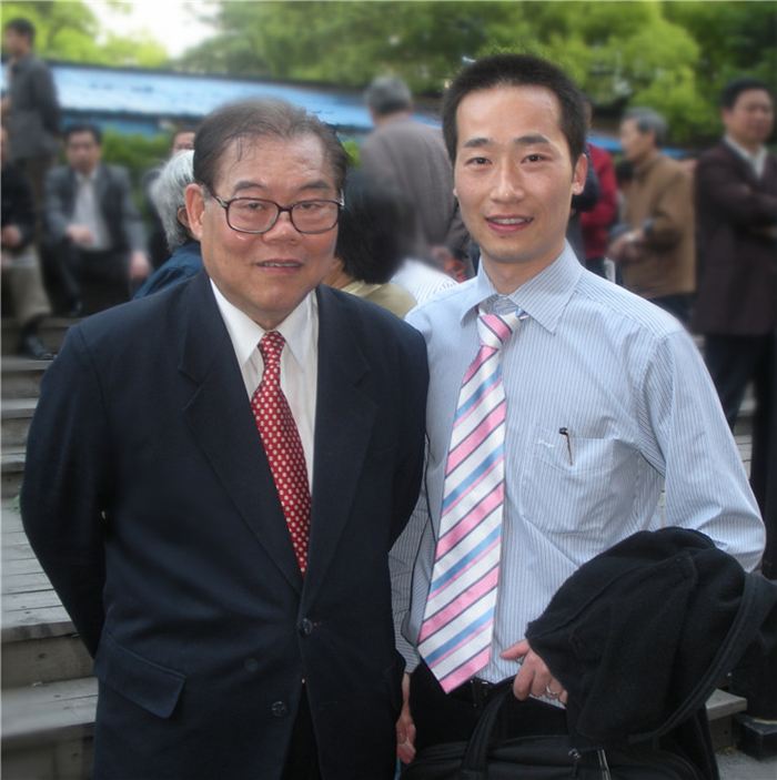 中宣部原常务副部长龚心瀚